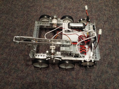 Robotics Club continues to expose students to world of programming language