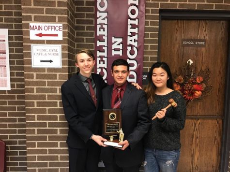 Seniors Strauss, Kandiel & Yoo earn debate awards