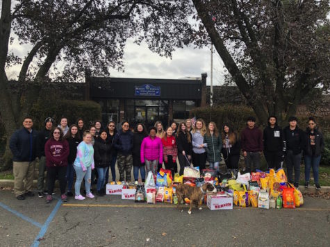 PAW Club members visited the Bergen County Animal Shelter in Teterboro.