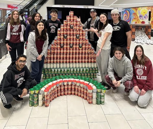 All CANstruction participants with their One-In-A-Melon structure!