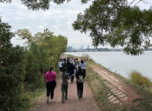 AP Environmental Science and Marine Biology Classes Explore the Meadowlands