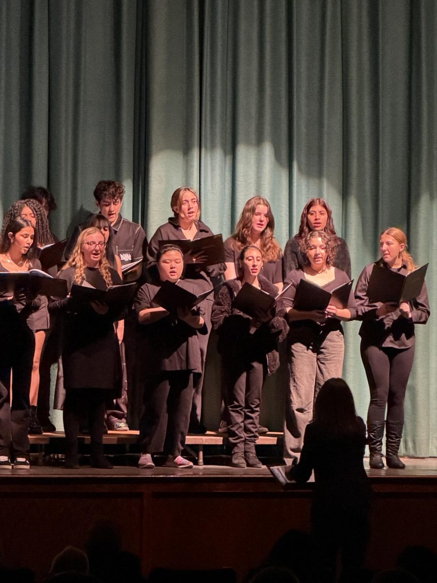 Sounds of the Season Filled the JW-PAC With Holiday Music