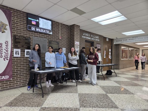 Becton Hosts Voter Registration Drive for Students and Staff